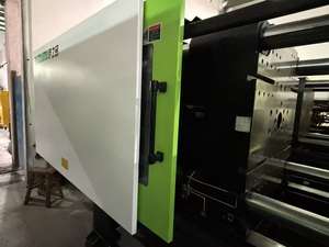 Máquina de Moldeo por Inyección de Plástico Servo Horizontal YIZUMI Usada, 320 Toneladas UN320SKII - Product Image 2