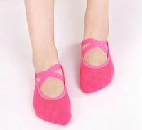 Chaussettes de yoga en coton personnalisées pour fitness, ballet et pilates, respirantes, durables, antidérapantes, avec sangle en X et logo sur le revers