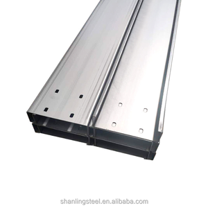 Poutre en C galvanisée pré-perforée sur mesure, <span class=keywords><strong>prix</strong></span> usine, acier galvanisé haute résistance <span class=keywords><strong>pour</strong></span> atelier industriel - Product Image 1