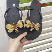 Nouveauté 2024 : Breloques de chaussures en forme de double cygne rose, ornées de cristaux et de diamants, pour sandales, boucles de chaussures et sabots