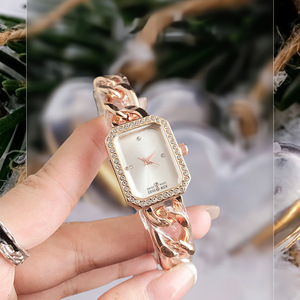 Reloj de pulsera deportivo de lujo para hombres y mujeres, cristal de alta calidad, diamante, moda, estilo Simple, banda de plástico de silicona, aleación de vidrio - Product Image 6