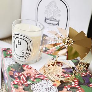 Vela Somantic Blanca de Lujo, Hecha a Mano con Cera de Soya, No Tóxica, para el Día de San Valentín, Acción de Gracias, Navidad, Fiestas y Regalos - Product Image 1