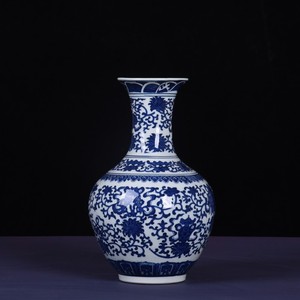 Vasi antichi in porcellana blu e bianca in ceramica tradizionale cinese per l'arredamento della stanza di studio - Product Image 3