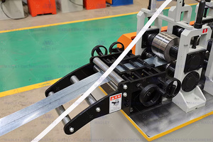 Máquina perfiladora de componentes de rejilla T para techos suspendidos, máquina de fabricación de perfiles de rejilla T de acero galvanizado, máquina de fabricación de quillas de rejilla T para techos ligeros - Product Image 4