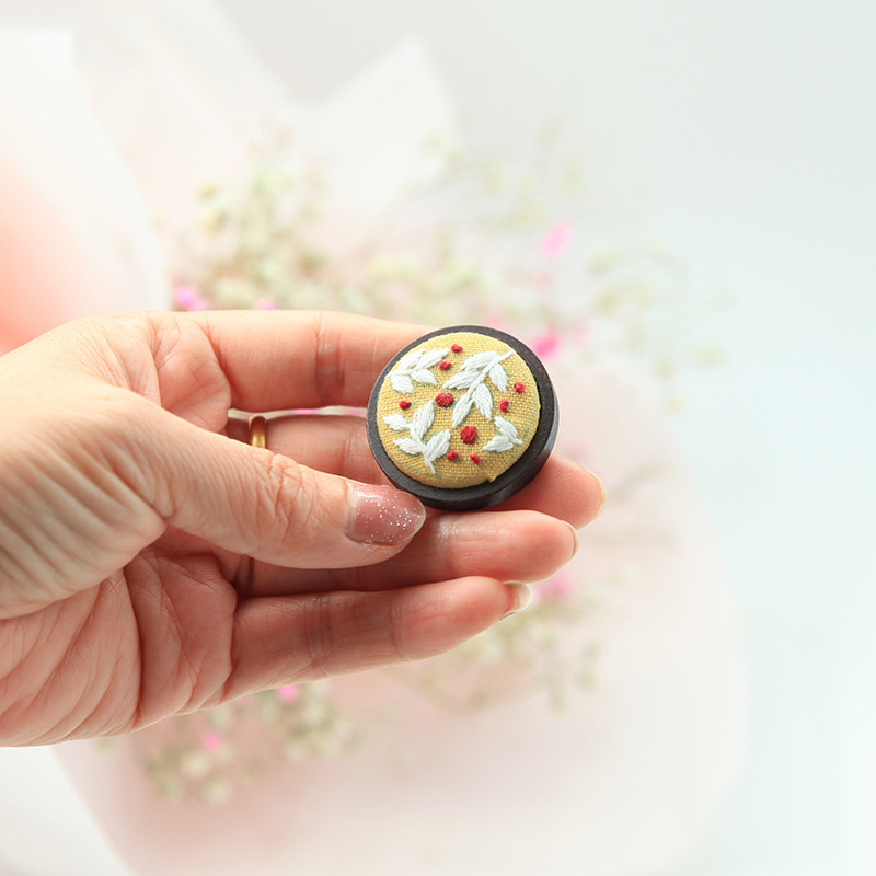 Wooden brooch-qingyou 7cm-bamboo style embroidered hoop-diameter