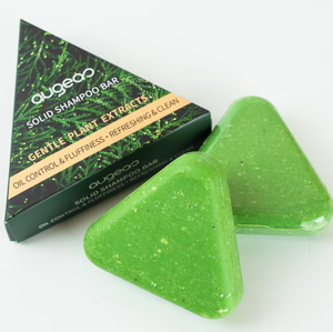 Savon solide pour cheveux aux herbes, 100g, couleur verte, forme triangulaire - Product Image 1