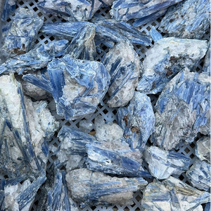 Vente en gros de <span class=keywords><strong>pierre</strong></span> brute de <span class=keywords><strong>cyanite</strong></span> polie non taillée, gros spécimen minéral de cristal de <span class=keywords><strong>cyanite</strong></span>, <span class=keywords><strong>pierre</strong></span> précieuse naturelle à usage décoratif - Product Image 6