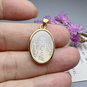 Ciondoli e Charms Personalizzati all'Ingrosso in Madreperla Naturale con Colomba della Pace, Vergine Maria, Guadalupe e <span class=keywords><strong>Angelo</strong></span> per Creazione di <span class=keywords><strong>Gioielli</strong></span> - Product Image 6