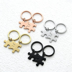 Ensemble de porte-clés en forme de puzzle gravable Ywyougang, porte-clés assortis en acier inoxydable pour les couples, les meilleurs amis et l'usage quotidien - Product Image 1