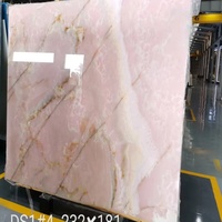 Dalle de pierre d'onyx rose et de quartz au design moderne pour le sol de la salle de bain de la villa et l'escalier Carreaux de table et de comptoir