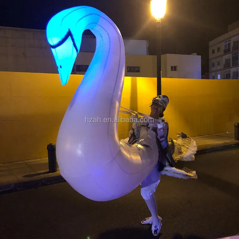 Traje de cisne inflável com led branco para caminhada, desempenho para parada carnaval