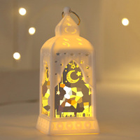 Nouveau moyen-orient arabe Led électronique suspendu bougie Ramadan lampes château lanternes vent lampes décoration de la maison