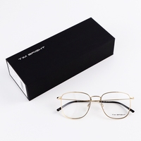 Gafas de Sol Rectangulares Negras con Marco Metálico Delgado de Moda al por Mayor para Uso Diario, Hombres y Mujeres, con Caja de Regalo