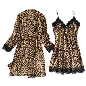 Ensemble de pyjama OEM en soie imprimé léopard noir avec nœuds pour l'été – Vente en gros - Product Image 2