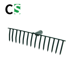 Râteau à gazon en fer Caisheng, petits outils agricoles - Product Image 1