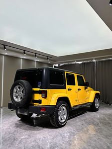 Apparence jaune de voiture <span class=keywords><strong>Jeep</strong></span> diesel d'<span class=keywords><strong>occasion</strong></span> avec panneau de toit amovible - Product Image 4