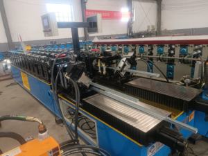 Automatique Double Ligne Villa Lsf C Canal En Acier Purlin Quille Métal Goujon Piste <span class=keywords><strong>Omega</strong></span> Sillonnage Profil Rouleau Formant La Machine Vente - Product Image 4