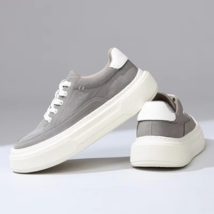 Zapatillas de Skate Vintage Grises de Lona, Zapatillas Casuales con Detalles Blancos en Dos Tonos, Suela de Plataforma Gruesa Multicapa, Zapatos para Hombre - Product Image 4