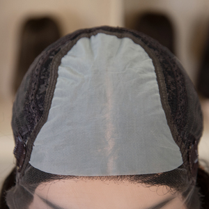 <span class=keywords><strong>Parrucca</strong></span> Ebraica Kosher in Capelli Vergini Biondi, Capelli Europei Grezzi Non Trattati, Parrucche Ricce Ebraiche Kosher con Top in Pizzo - Product Image 2