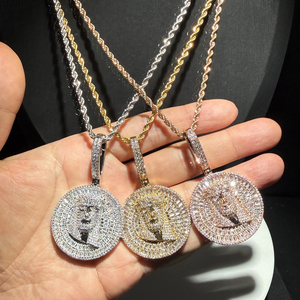 Collar con Colgante Redondo de Jesús con Circonitas Cúbicas para Hombre, Estilo Hip Hop, Joyería de Moda Brillante - Product Image 4