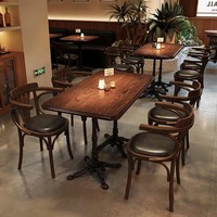 Combinaison table et chaises en bois massif rustique pour cafés, restaurants, salons de thé
