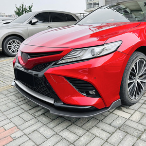 ลิ้นกันชนหน้า Toyota Camry ปี 2018-2020 สีดำเงา ลายคาร์บอนไฟเบอร์ วัสดุ ABS - Product Image 2