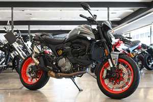 Moto de sport nue <span class=keywords><strong>2022</strong></span> 937cc, cadre léger, aides avancées pour le conducteur - Product Image 2