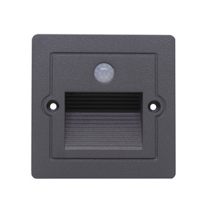 Lampe murale extérieure LED carrée blanc chaud 3500K étanche 110-240V à montage en surface, lumière de jardin en alliage d'aluminium, garantie 10 ans - Product Image 5