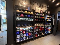 Présentoir sur mesure Mingtang pour casquettes de baseball, idéal pour les magasins de détail
