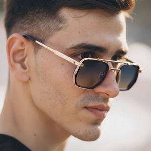 แว่นกันแดดทรงสี่เหลี่ยมสำหรับผู้ชายสุดหรู กรอบโลหะ ป้องกันรังสียูวี 400 ระดับ 2 สีดำทอง ดีไซน์แฟชั่น - Product Image 3