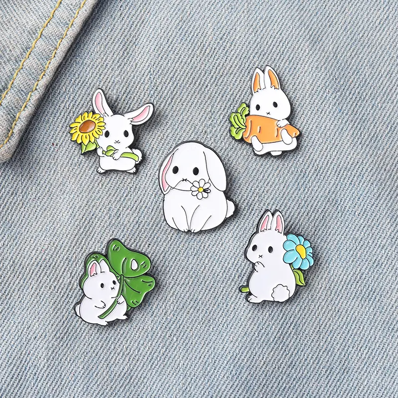 Big-eared Rabbit Enamel Pins Custom Cute Docile Animals Brooch Lapel Badge Bag Cartoon Jewelry Gift for Friends Kids