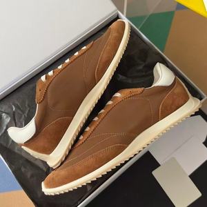 Los Nuevos Zapatos Planos de Piel de Lujo Ligero del Diseñador son Adecuados Tanto para Hombres como para Mujeres como Zapatos Deportivos para Caminar, Cálidos y Antideslizantes - Product Image 5
