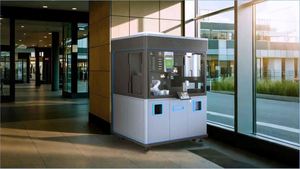 2025 24/7จำหน่ายกาแฟหุ่นยนต์อัตโนมัติเต็มรูปแบบตู้จำหน่ายกาแฟหุ่นยนต์สำหรับร้านสะดวกซื้อในโรงเรียน - Product Image 3