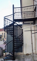 Escaliers en spirale modernes en acier et bois pour l'extérieur – Vente chaude d'escaliers circulaires intérieurs pour greniers, appartements, villas et maisons