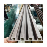 Ventes chaudes de tubes carrés en bois composite WPC, lambris en bois creux, panneau mural cannelé en WPC