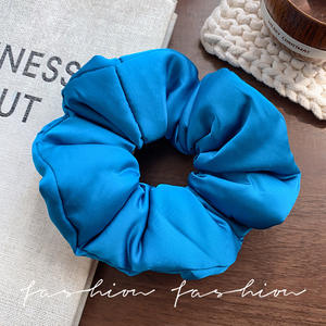 Nuevo Diseño de Rizadores de Cabello sin Calor, con Logotipo Personalizado, Relleno de Algodón PP, Scrunchies Extra Grandes, 100% Seda de Morera - Product Image 4