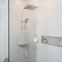 En stock et livraison rapide Colonne de douche murale à double poignée avec barre coulissante, design contemporain, en acier inoxydable, effet pluie douce