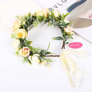 Nouvelle bague <span class=keywords><strong>de</strong></span> cheveux florale personnalisée FC1534 Hera, tissu en soie, rose rouge, noël, belles couronnes <span class=keywords><strong>de</strong></span> <span class=keywords><strong>fleurs</strong></span> - Product Image 6