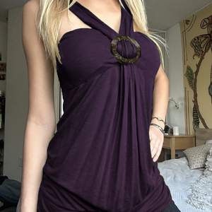 Top corto halter Y2K para mujer, con anillo, fruncido, sin espalda, sexy, para discoteca, estilo camisola de verano - Product Image 4