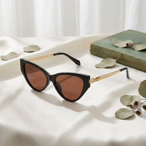 Lunettes de soleil œil de chat UV400 à monture intégrale, durables, tendance 2026, pour femmes, activités de plein air - Product Image 4
