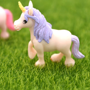 Personalità adulti ragazza ragazzo regalo di compleanno del Commercio All'ingrosso di Animali 3d portachiavi piccolo piccolo giocattoli di plastica unicorn figurine - Product Image 3