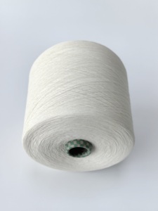 Filato Ecologico in <span class=keywords><strong>Cotone</strong></span> Organico Brasiliano 40S Pettinato Siro 60/40 CVC Poliestere Melange per Maglieria e Tessitura Compatta - Product Image 6