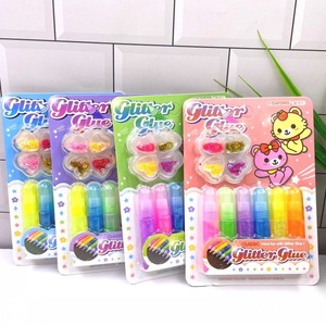 Colle pailletée PET Percolour vert armée chatoyante pour sacs de <span class=keywords><strong>Noël</strong></span> DIY, non toxique, multi-tailles, fournitures artisanales Moon Factory - Product Image 1
