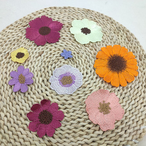 Phụ Nữ Của Quần Áo Phụ Kiện Tự Làm Crochet Mô Hình Đính May Các Bản Vá Lỗi Đa-Màu 3D Thêu 100% <span class=keywords><strong>Polyester</strong></span> Rèm Cửa - Product Image 1