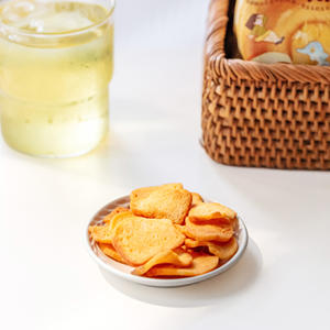 Chips de Bagel Chayan con Sabor a Queso y Tocino, Crisps de Bagel No Fritos, Paquete de 5 Unidades de 1.06oz Cada Una, Bocadillo Asiático Salado Horneado a Baja Temperatura - Product Image 3