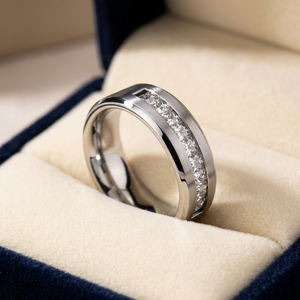 Anillo de Eternidad de Tungsteno para Hombre con Circonita Cúbica de Corte Princesa Creada en Laboratorio, Anillo de Boda con Engaste en Canal, Estilo Clásico - Product Image 2