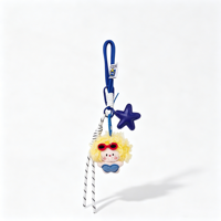 Porte-clés poupée en peluche amusante à cheveux bouclés, design anime, en forme de fille, poupée bébé en peluche douce, avec cordon tressé et breloque étoile, durable