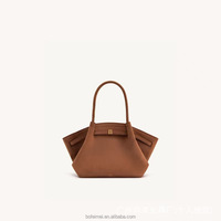 Commande en gros : Style décontracté et relaxant pour tous les jours 	 Cuir véritable de qualité supérieure 	 Sacs à main pour filles, nouveau design 	 Pour les blogueurs de mode : à vendre