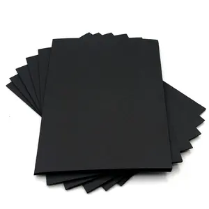 Hitam Paperboard buatan pabrik ukuran kustom 100gsm 200gsm 300gsm 400gsm karton hitam untuk bungkus hadiah kemasan