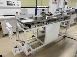 Máquina de Coser Automática de Una Sola Aguja para Botones Metálicos RONMACK RM-JK1900-CYK, para Fábrica de Ropa - Product Image 2